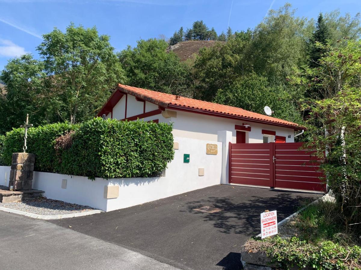 location 1 semaine minimum classé 3 étoiles Aldudes Extérieur photo